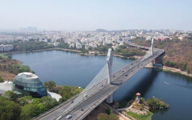 Radisson Blu Plaza Hotel Hyderabad Banjara Hills