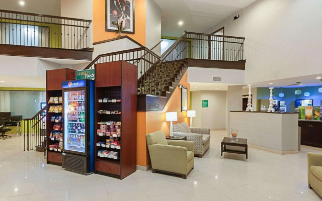 Quality Suites Sulphur