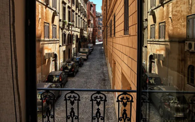 Rome Unique Colosseum Apartments