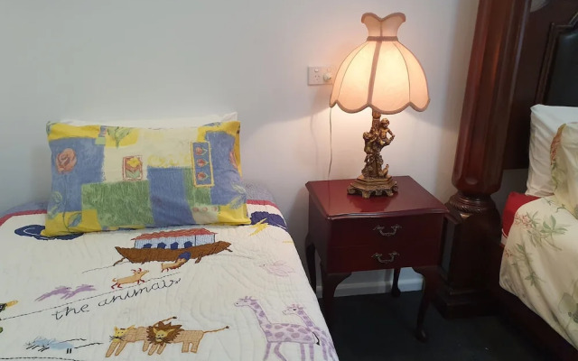Gowrie Agapanthous - Hostel