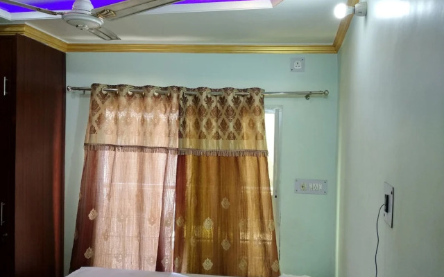 Om Shanti Guest House - Near Ruby General Hospital and Science City