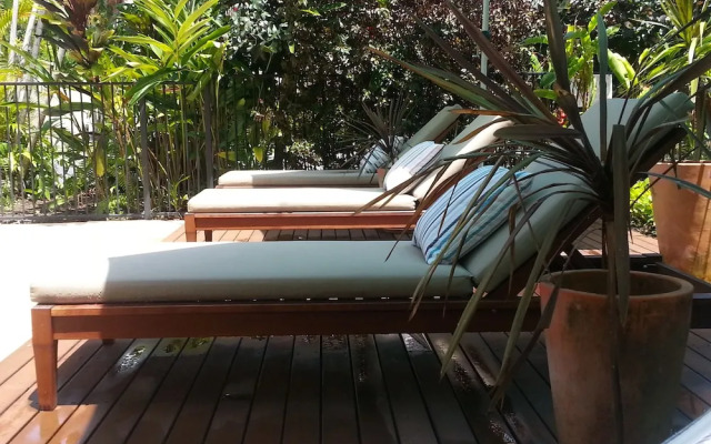 Clifton Sands Holiday Apartments