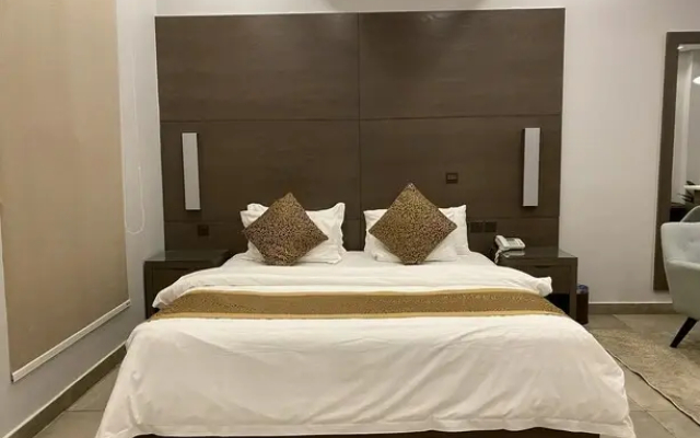 180 Degrees Hotel Almalqa