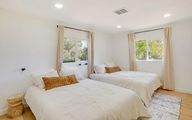 Mtn Views: Bright & Airy Sedona Home!