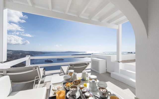 Aqua Luxury Suites