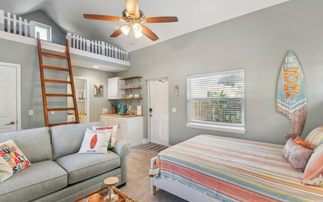 New Smyrna Beach Hideaway < 1 Mi to Beach!