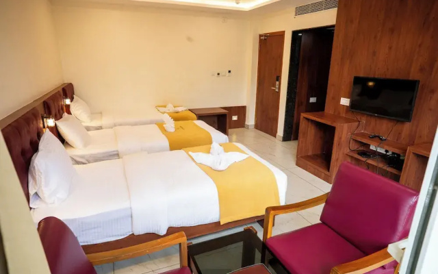 Hotel The Pearl Shine
