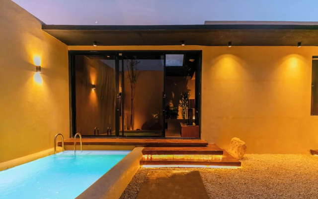 Portal Chalets With Private Pool-Al Arid