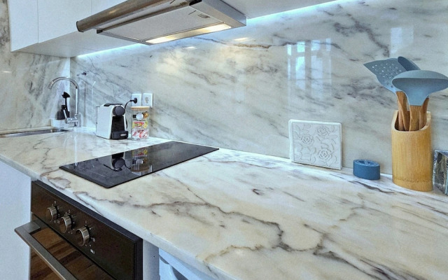 Frs002 Floresold Town: Elegant Studio W/ Patio