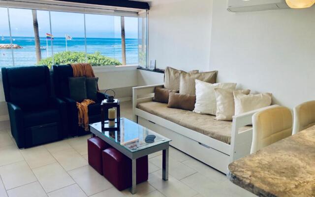 Beach Front Apartment-1st Line