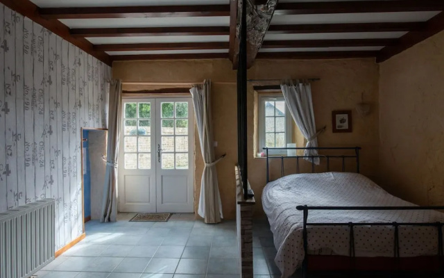 Cosy Holiday Home in Mandeville en Bassin With Garden