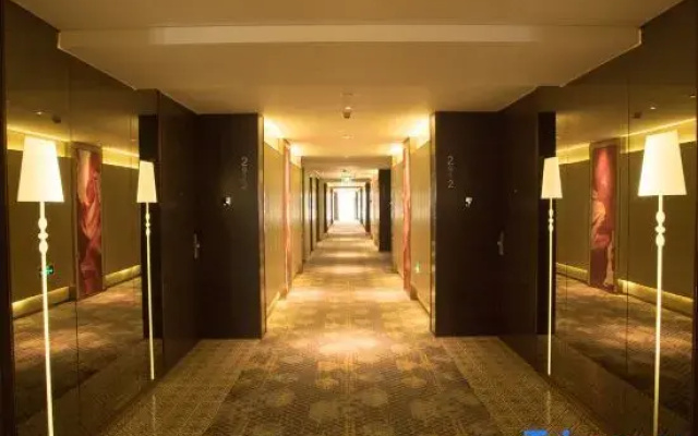 Taidong Fashion Island Hotel