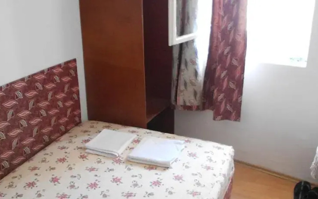 Rooms Superb Location