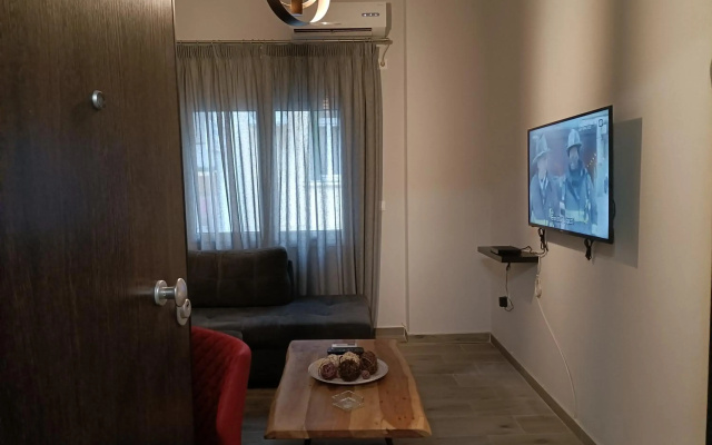 Modern Comfy Apartment near Metro