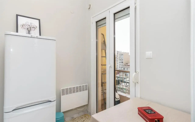 C.4 Red Rose #colony_central_apartment