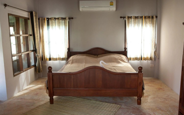 Chiangmai Royal Creek – Guest Rooms – Hang Dong