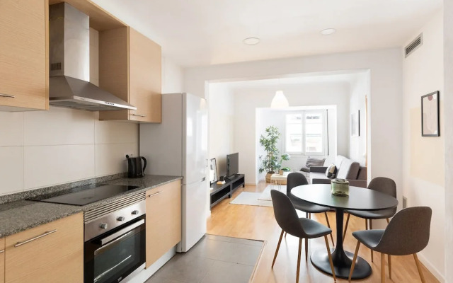 Santiago Apartments (Santiago 2.2) By Olala Homes