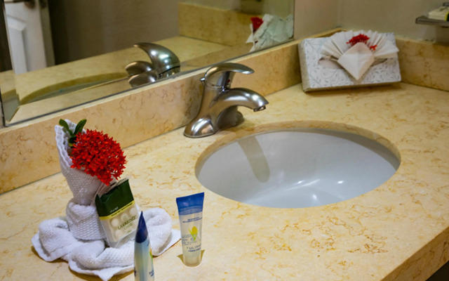 Villas Sol Beach Resort