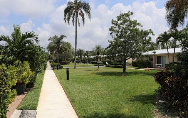 Jamaica Royale - 019 - 1 Br Condo