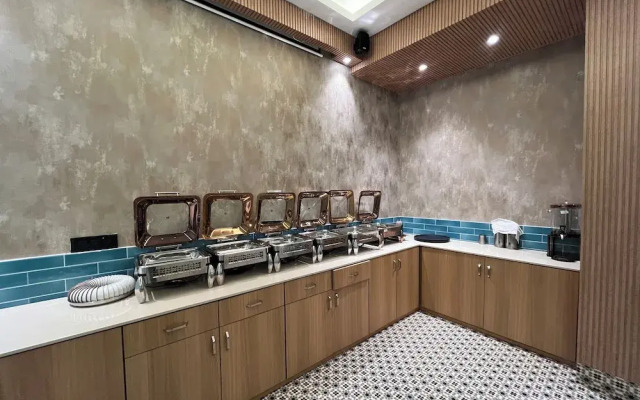 Esquire Hotel Mumbai