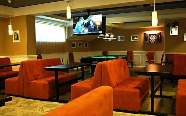 Hotel West