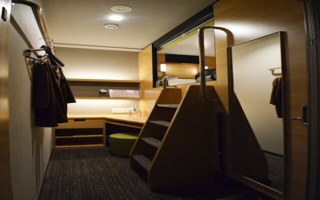 global cabin Tokyo Suidobashi