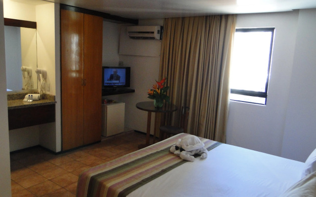 Plaza Praia Suites