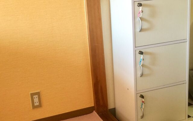 Backpackers DORMS MIWA - Hostel