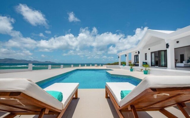Villa Pelican Bay
