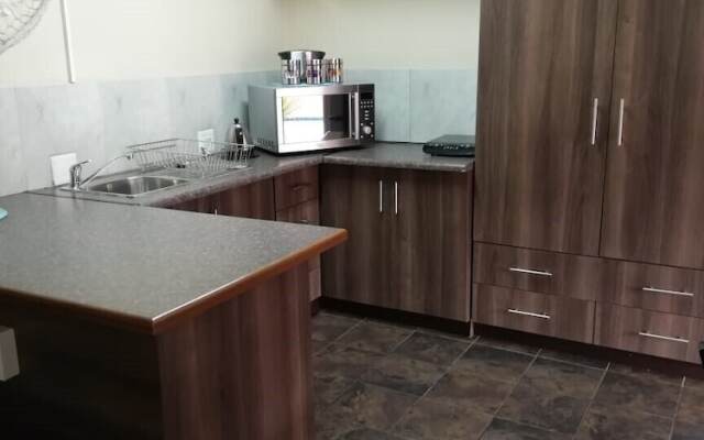 El Gran Chaparral Guest House