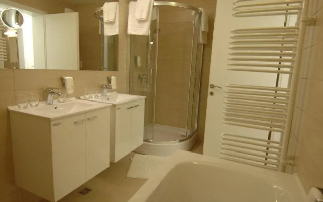 Apartments & Wellness Skok