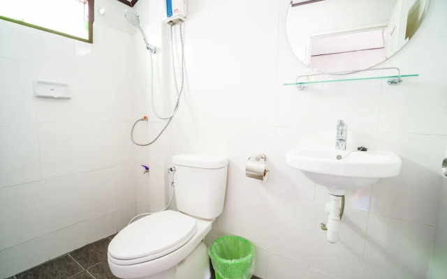 Harry's Sunset Klong Nin Beach