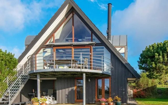 8 Person Holiday Home in Ebeltoft-by Traum