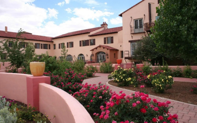 La Posada Hotel