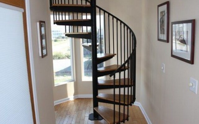 Pelican's Perch Duplex - 3 Br Home