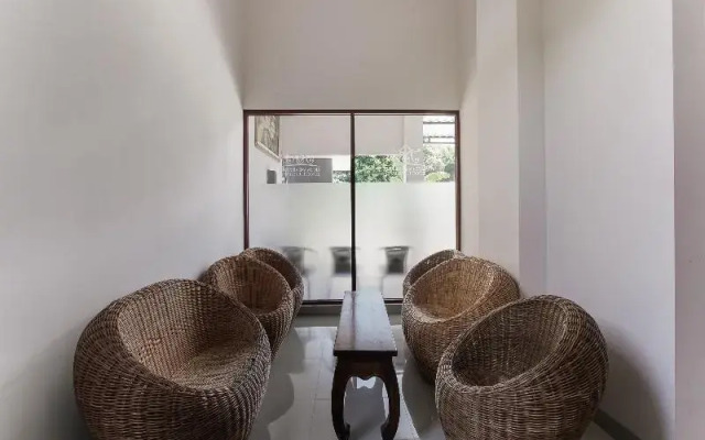 Artha Ambarukmo Exclusive by OYO Rooms