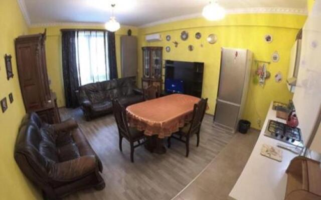Tsira's Guest House