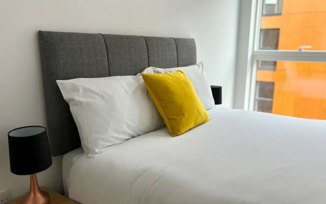 Modern 2 bed With Parking - Grand Exchange Bracknell