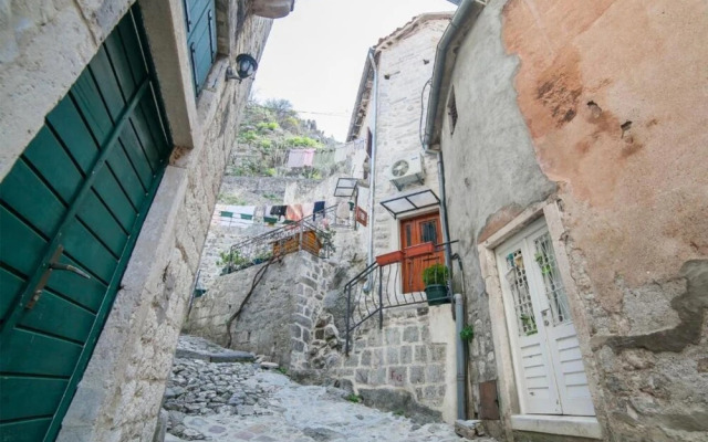 Cozy Stay in Kotors Old Town