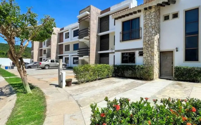 Prime Location House at Cerritos Great Price