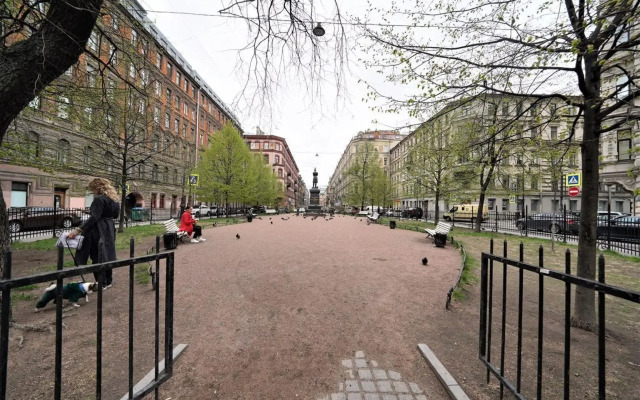 Apartments on Pushkinskaya street 6