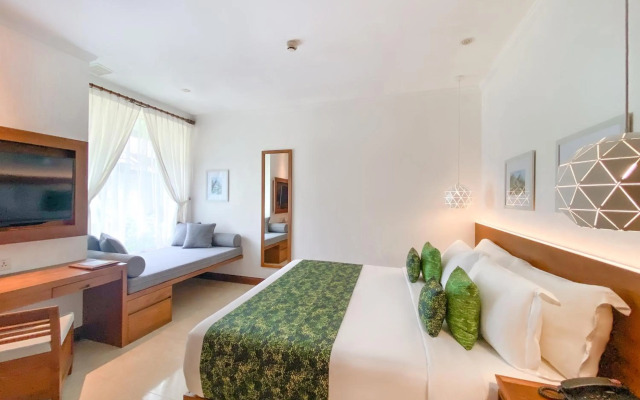 Отель Candi Beach Resort and Spa