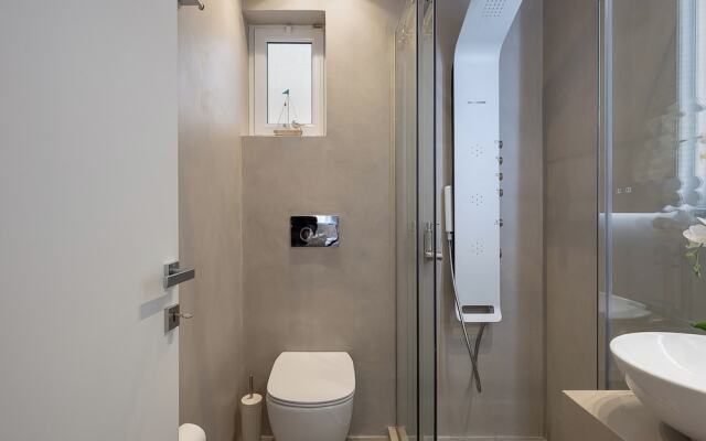 Elena SeaFront Luxury Apartments