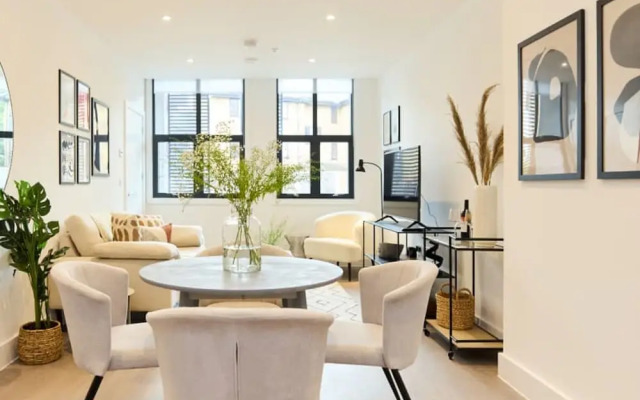 The Mitcham Place - Lovely 2bdr Flat