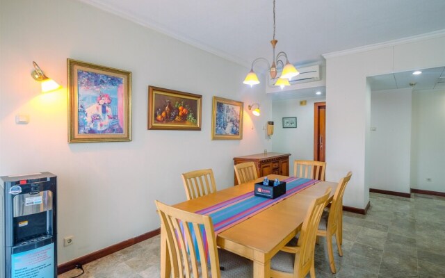 Elegant and Homey 2BR with Working Room Prapanca Apartment