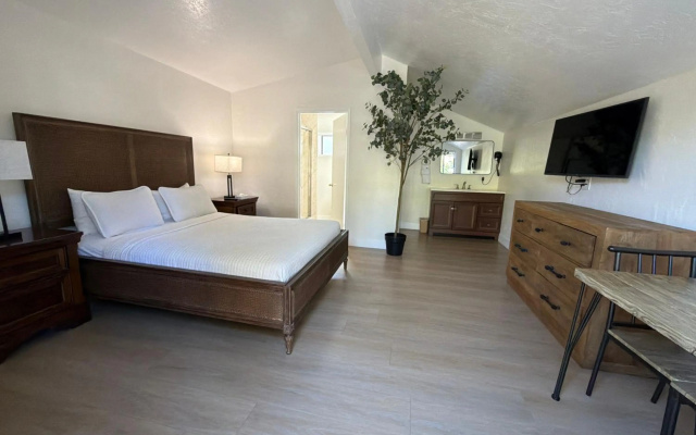 Carmel Resort Inn