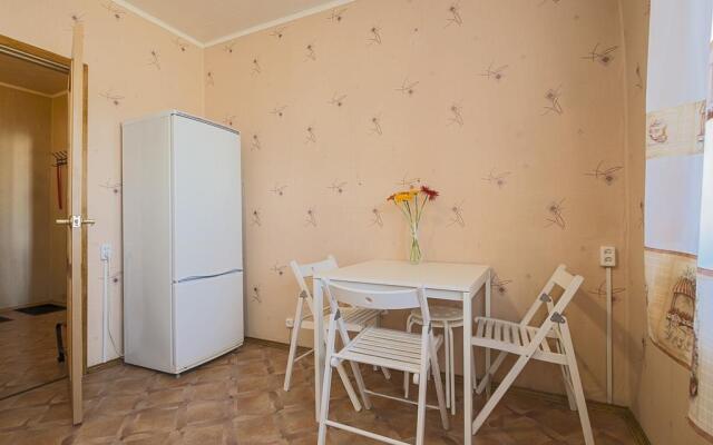 FlatHome24 on Prospekt Bolshevikov 9