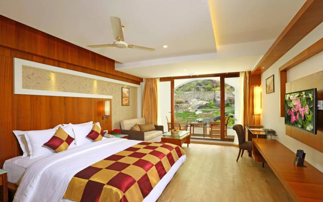 Plum Judy - The Leisure Hotel