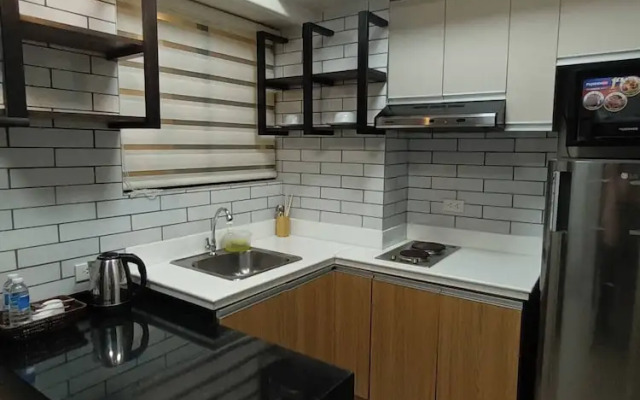 Serene Condo Retreat in Lapu-lapu With Stunning Views
