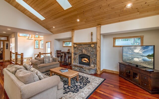 1841 Osage Cir Home by RedAwning